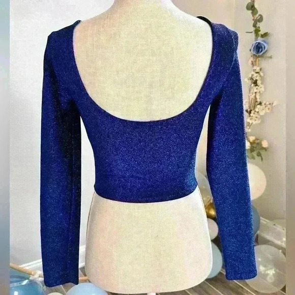 fashion nova royal blue top, size small - Picture 4 of 9